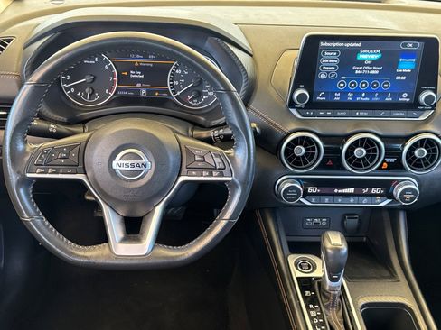 Used 2022 Nissan Sentra SR w/ Trunk Package image 17