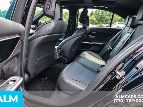 Used 2025 Mercedes-Benz C 300 Sedan image 19