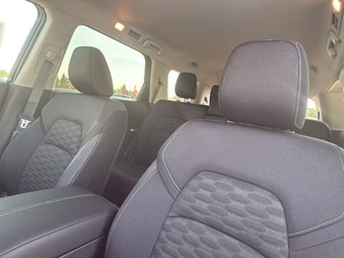 New 2025 Nissan Pathfinder SV image 11