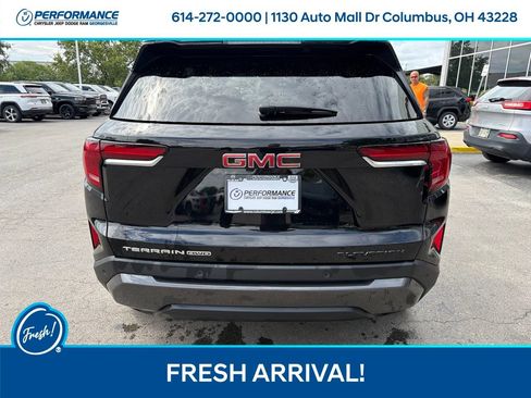 Used 2025 GMC Terrain Elevation AWD/4WD image 9