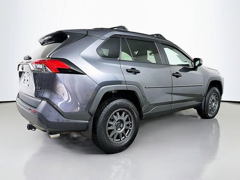 Used 2020 Toyota RAV4 XLE w/ Convenience Package image 7