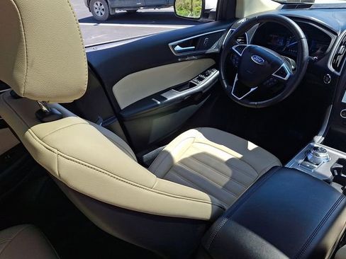 Certified 2023 Ford Edge SEL w/ Convenience Package AWD/4WD image 17