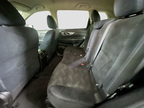 Used 2016 Nissan Rogue S w/ Appearance Package FWD image 26