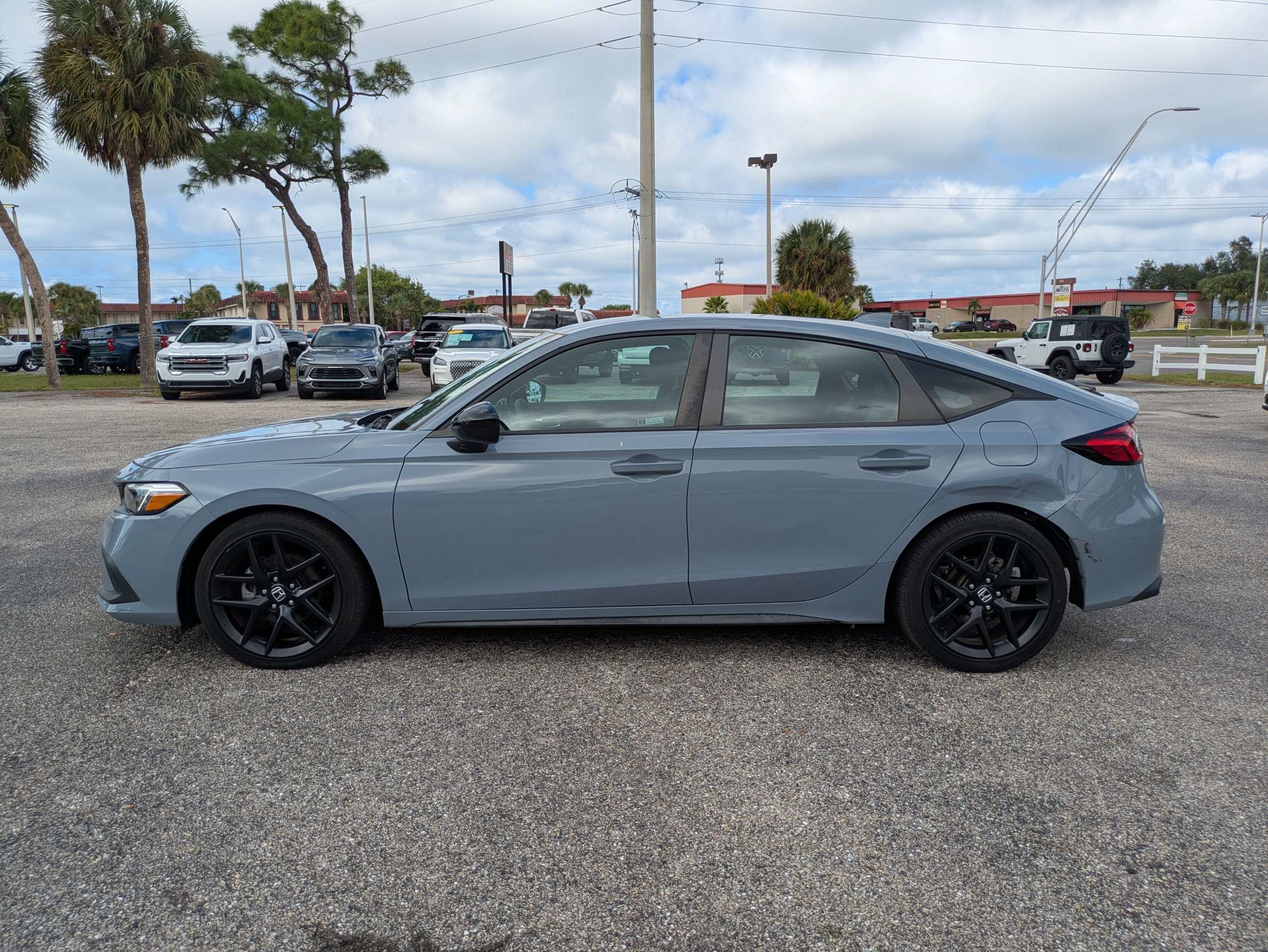 Used 2024 Honda Civic Sport image 7