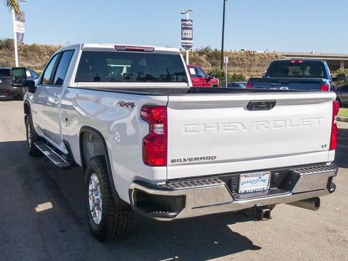 Used 2024 Chevrolet Silverado 3500 LT image 9