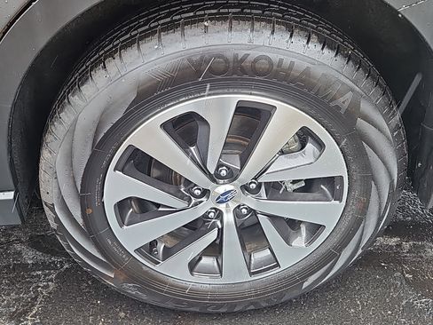 Certified 2025 Subaru Outback Premium image 26