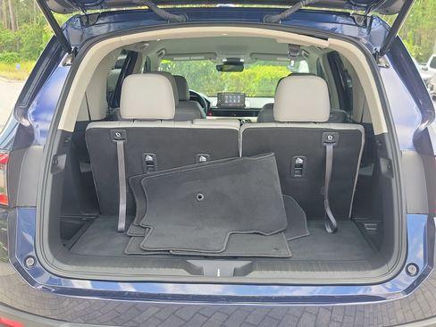 Used 2024 Honda Pilot EX-L image 11