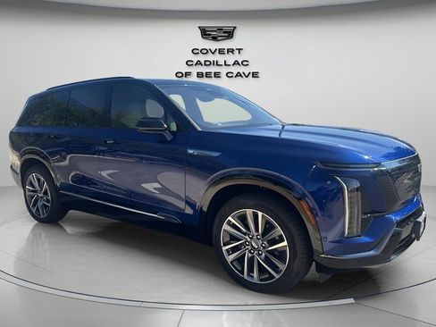 New 2026 Cadillac Vistiq Sport w/ LPO, Floor Liner Package image 12