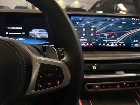 Used 2024 BMW X5 xDrive40i w/ M Sport Package image 37