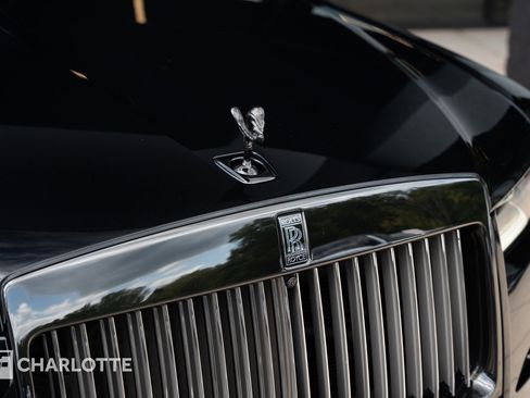 Used 2023 Rolls-Royce Ghost Black Badge w/ Black Badge Ghost Package image 3