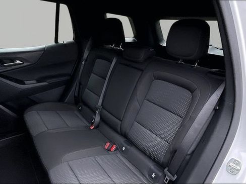 New 2026 Chevrolet Equinox LT FWD image 11