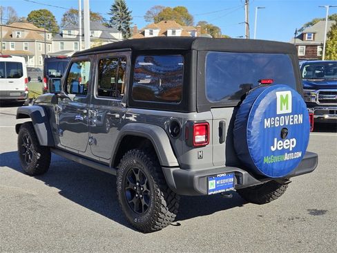 Used 2021 Jeep Wrangler Unlimited Sport image 3