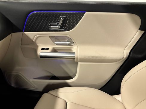 New 2026 Mercedes-Benz GLA 250 image 16