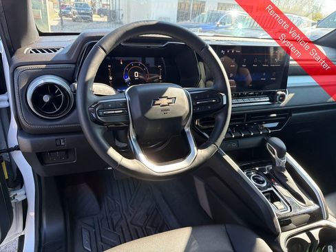 Used 2023 Chevrolet Colorado LT w/ LT Convenience Package III AWD/4WD image 16
