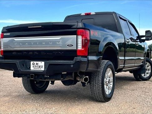 Used 2018 Ford F250 Platinum w/ Platinum Ultimate Package AWD/4WD image 5