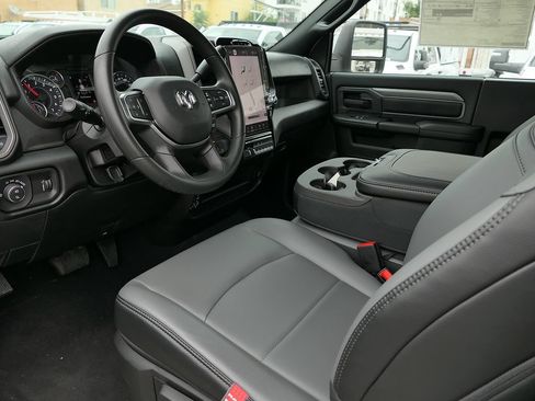 New 2026 RAM 2500 Tradesman AWD/4WD image 12