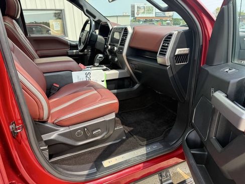 Used 2018 Ford F150 Platinum w/ Equipment Group 701A Luxury AWD/4WD image 11