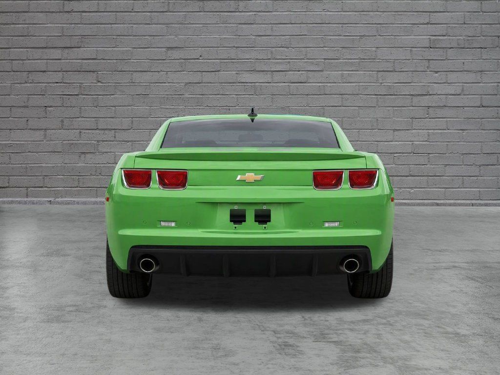 Used 2010 Chevrolet Camaro LT RWD image 7