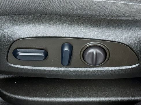 Used 2023 Chevrolet Blazer LT w/ Driver Confidence Package image 12