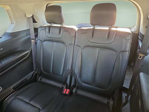 Used 2022 Jeep Grand Cherokee L Laredo w/ Luxury Tech Group I image 11