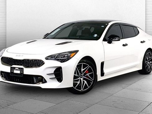 Used 2023 Kia Stinger GT-Line w/ Sun & Sound Package AWD/4WD image 12