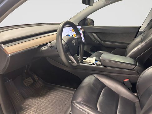 Used 2021 Tesla Model Y Long Range AWD/4WD image 10
