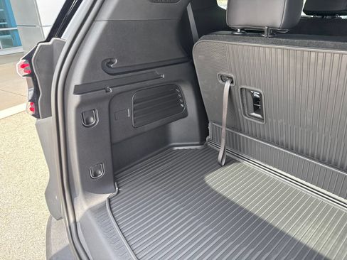 New 2026 GMC Acadia Elevation w/ Elevation Premium Package FWD image 12