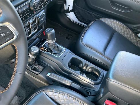 Certified 2023 Jeep Gladiator Overland image 30