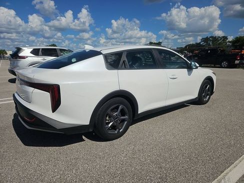 Used 2025 Kia K4 FWD image 19