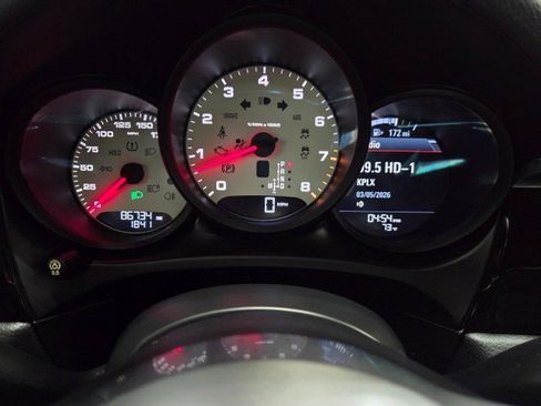 Used 2016 Porsche Macan S image 41