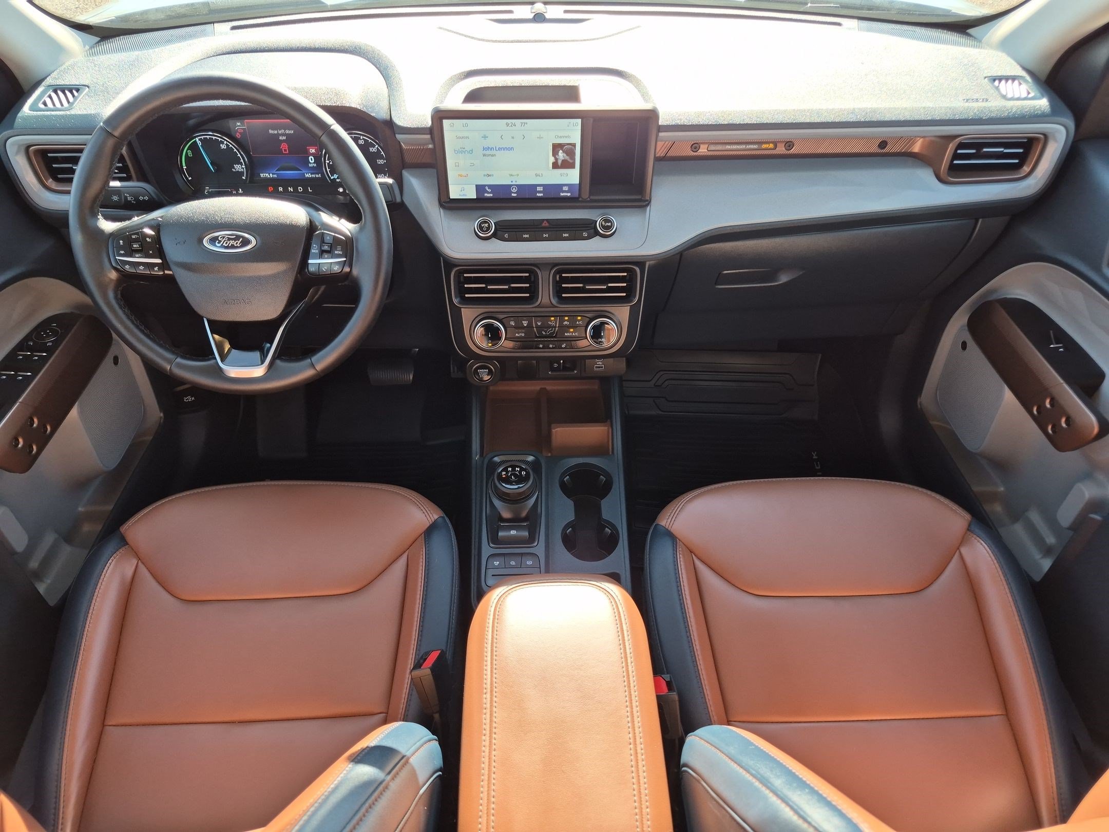 Used 2024 Ford Maverick Lariat FWD image 11