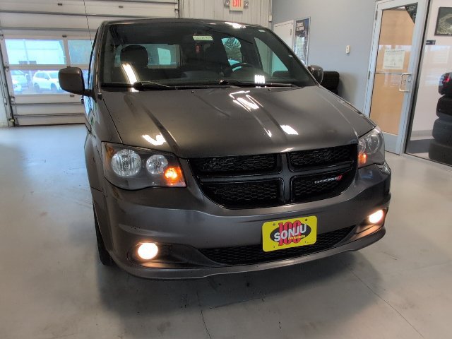 Used 2016 Dodge Grand Caravan SXT FWD image 39