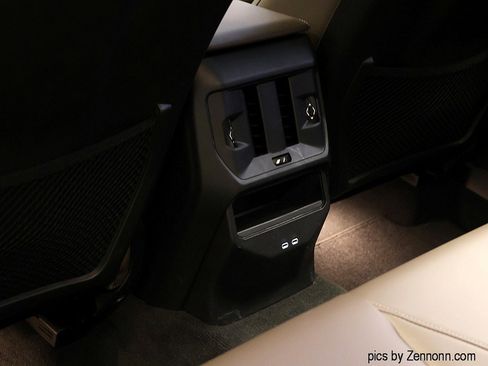 Used 2025 BMW X3 xDrive30i w/ Premium Package image 14