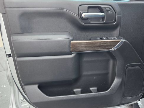 Used 2020 Chevrolet Silverado 1500 LT AWD/4WD image 17