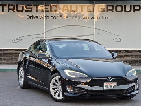 Used 2018 Tesla Model S 75D AWD/4WD image 4