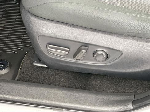 Certified 2025 Toyota RAV4 XLE image 20