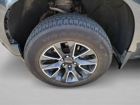 Used 2021 Chevrolet Silverado 1500 Custom RWD image 8