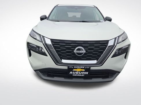 Used 2023 Nissan Rogue S image 8