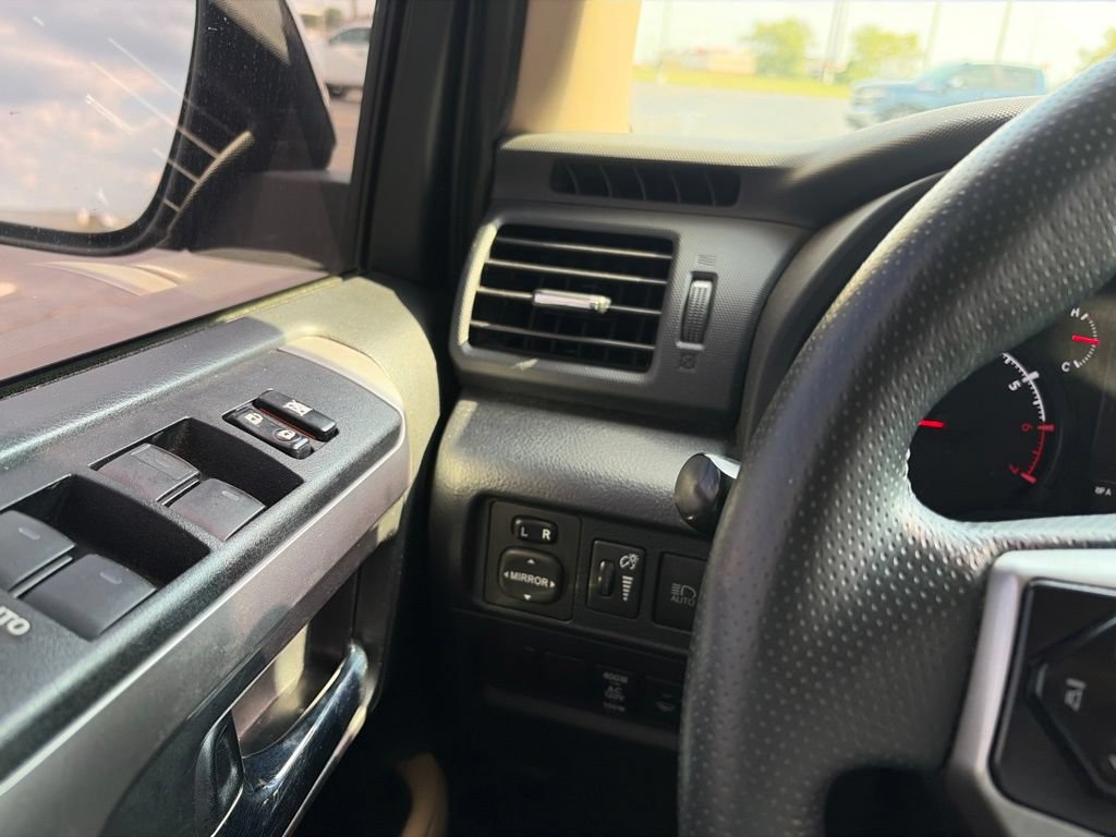Used 2022 Toyota 4Runner SR5 AWD/4WD image 24