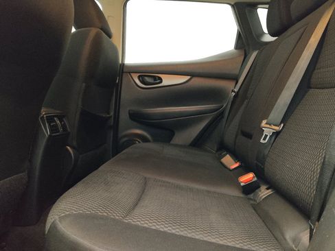 Used 2020 Nissan Rogue Sport S w/ Appearance Package FWD image 18