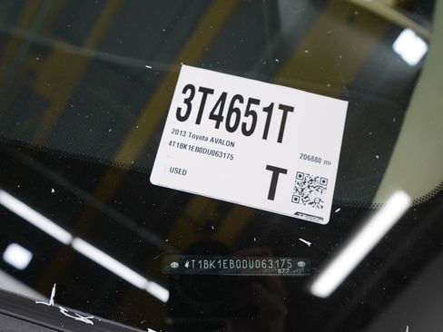 Used 2013 Toyota Avalon Limited FWD image 31