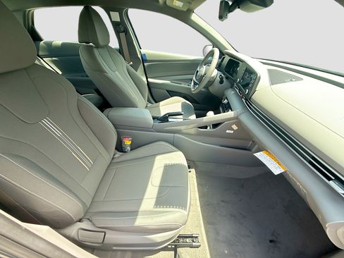 New 2026 Hyundai Elantra Sport FWD image 20