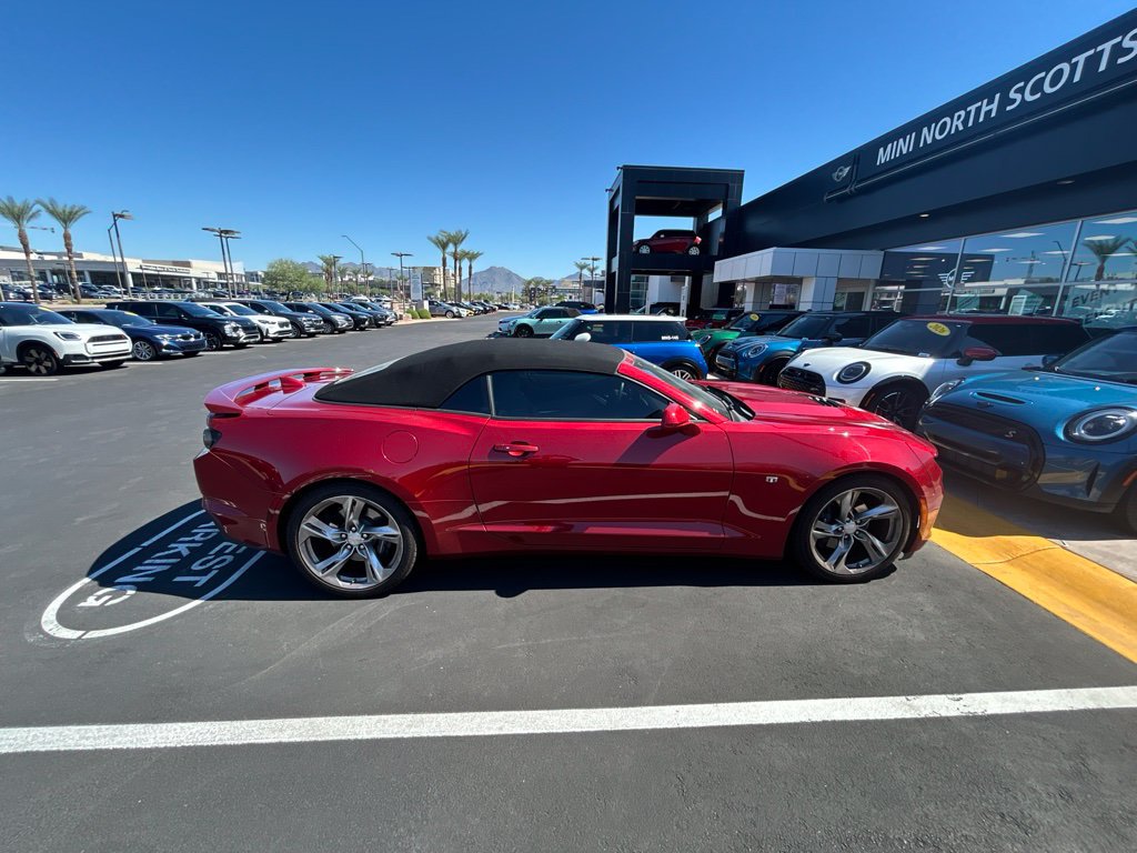 Used 2020 Chevrolet Camaro SS RWD image 8