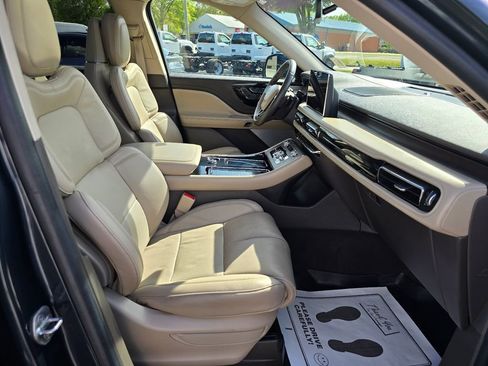 Used 2022 Lincoln Aviator Reserve w/ Equipment Group 201A AWD/4WD image 14