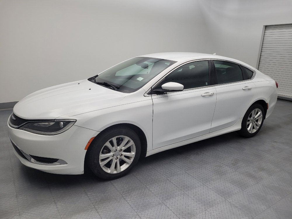 Used 2016 Chrysler 200 Limited w/ Convenience Group FWD image 2