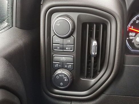 Used 2022 Chevrolet Silverado 1500 Custom image 21