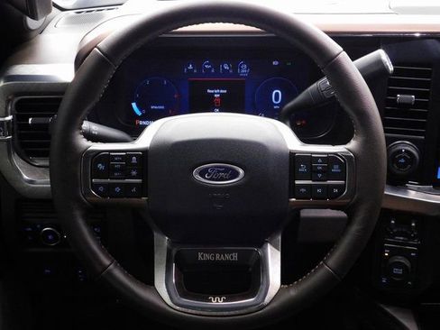 Used 2025 Ford F250 King Ranch w/ FX4 Off-Road Package image 28