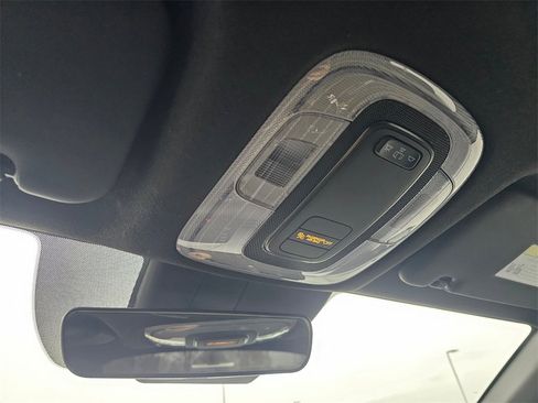 Used 2025 Hyundai Elantra Sport image 27