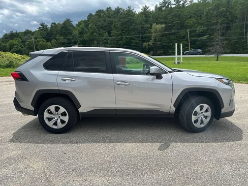 Used 2024 Toyota RAV4 LE AWD/4WD image 6