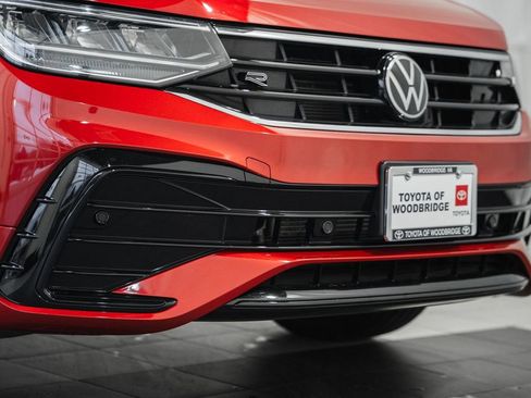 Used 2024 Volkswagen Tiguan SE R-Line image 13